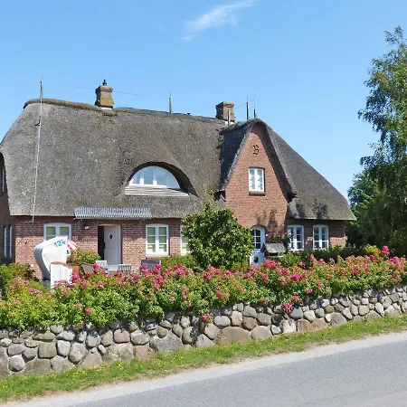 Haus Strandweg 8 Friesenhaushaelfte *steuerbord* Casa de Férias *